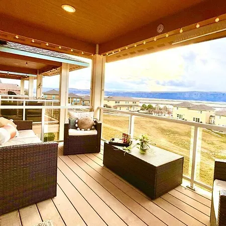 Sunserra Villa! Movie Room, Family Friendly, Bbqs, Pools, Free Golf!